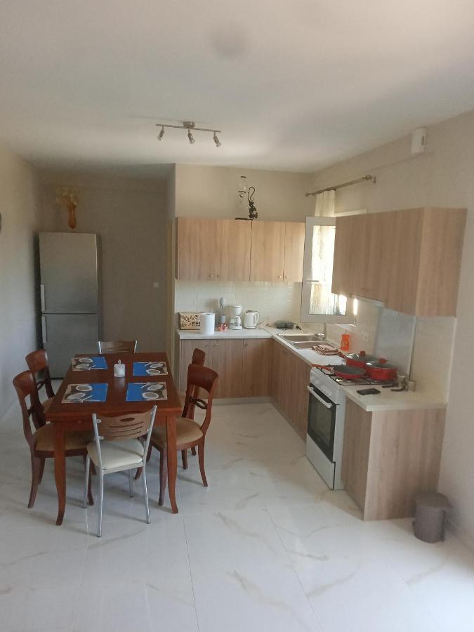 Village House Agios Matthaios  Екстер'єр фото